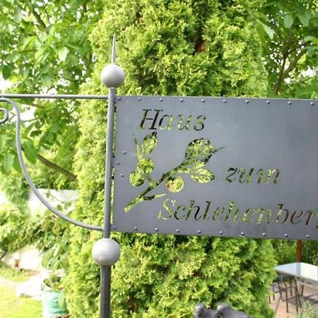 Pension Haus Zum Schlehenberg Bayreuth Esterno foto